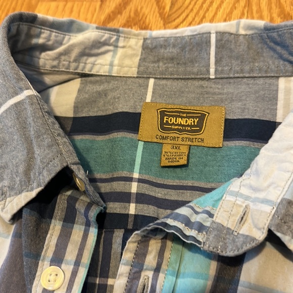 Foundry Comfort Stretch Button Down Shirt - Picture 2 of 7